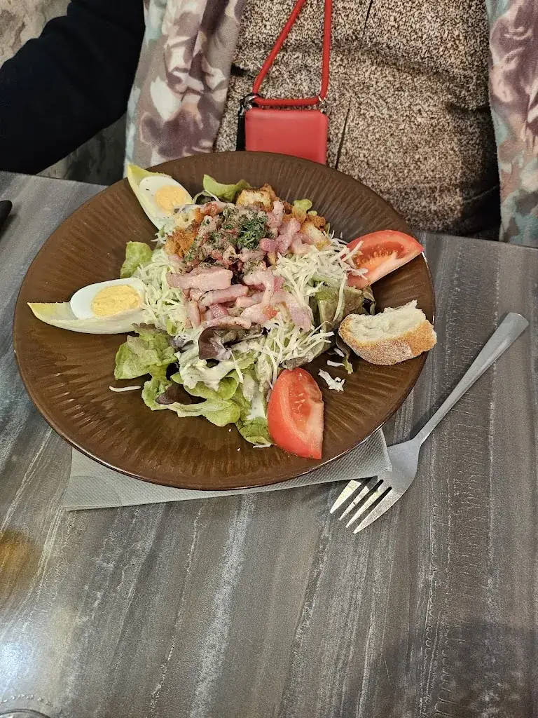 Le Trock Café_Montréal-la-Cluse_slider_image_2