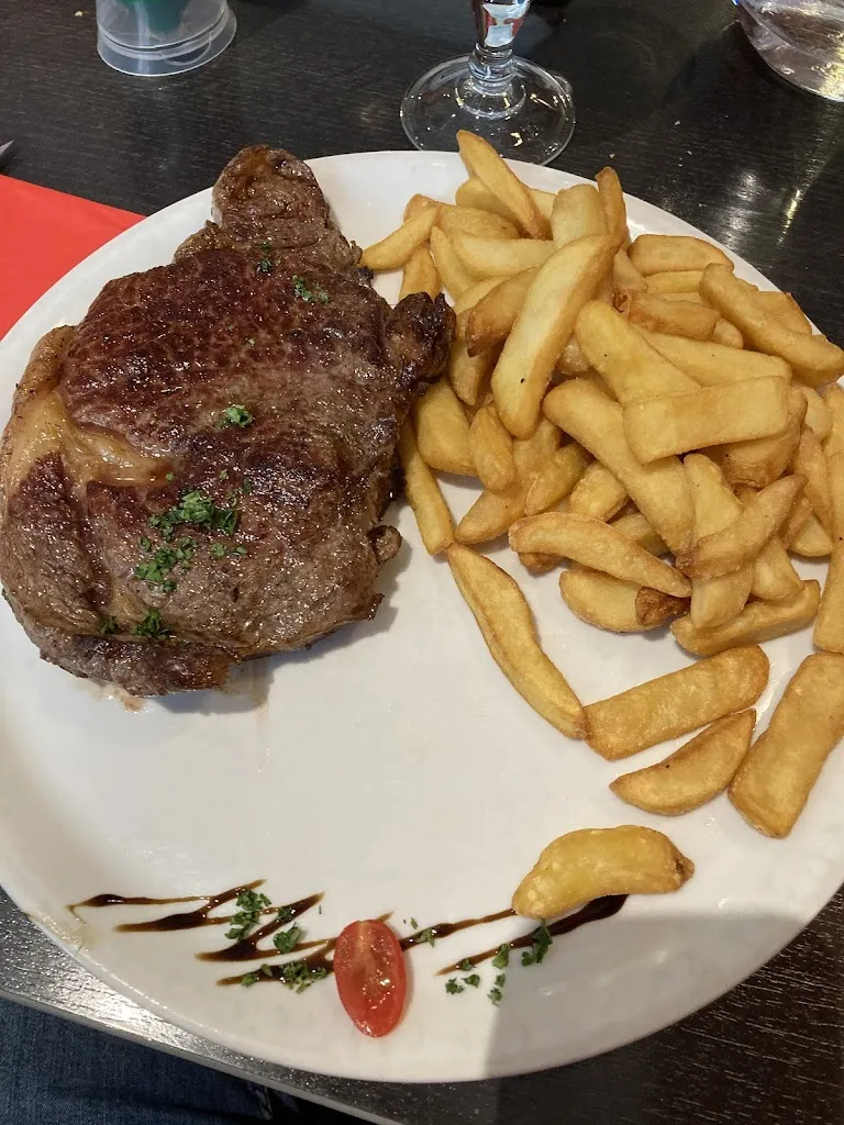 Yukii Jess_Une Place A Table_Montalieu-Vercieu_review