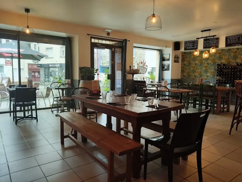 MERCAT CAFE HERBIGNAC restaurant in Herbignac