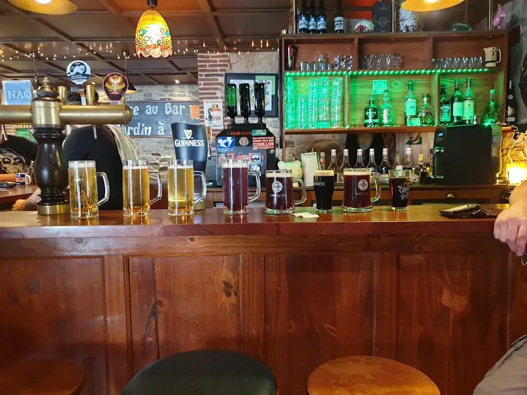 Simon Paul Thomas_Le Gaëlic's Pub_Saint-Lyphard_recensione