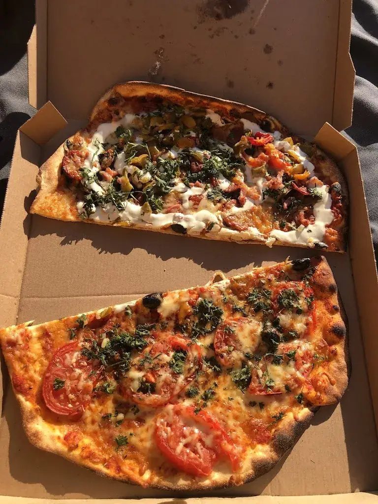 Paule de Lunoie_Le Kiosque à Pizzas_Herbignac_review