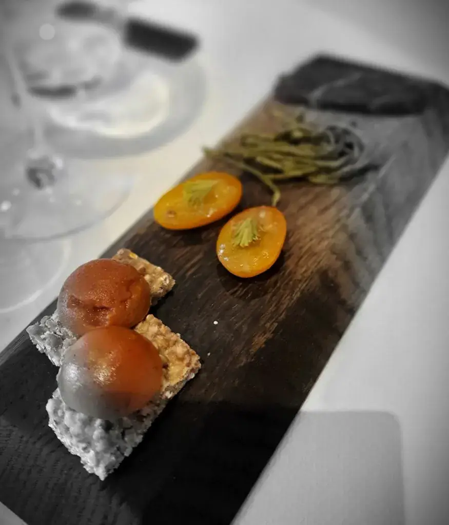 Ashley Tan_brut._Guérande_review