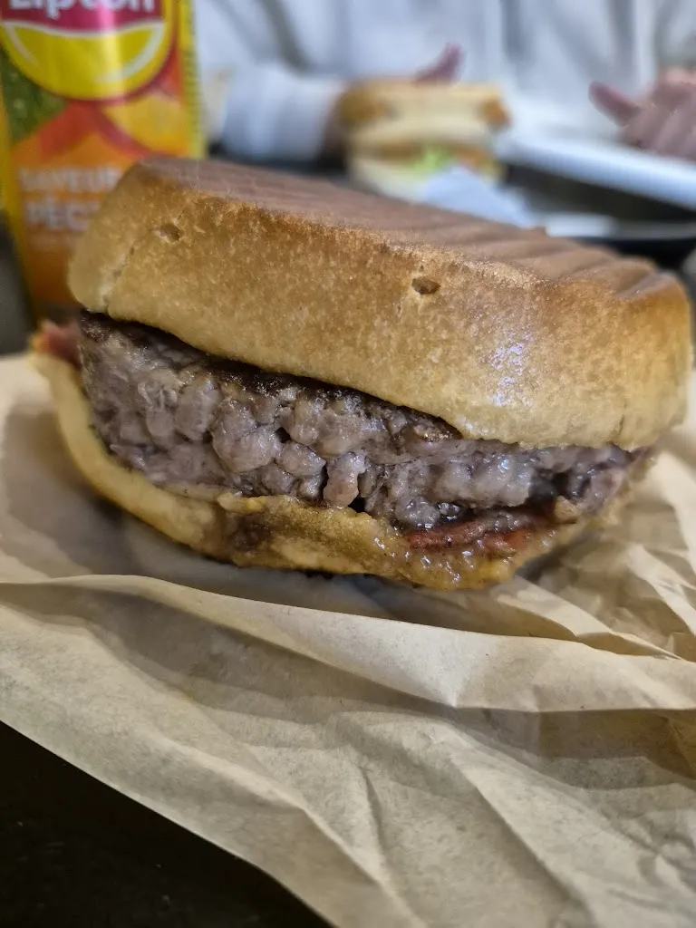 Menu_Chez Clément, burger maison, fish and chips, paninis, salade Guérande🍔🍔🍔🥗🥗🥗🐟🐟🐟🥪🥪🥪_Guérande_immagine_7