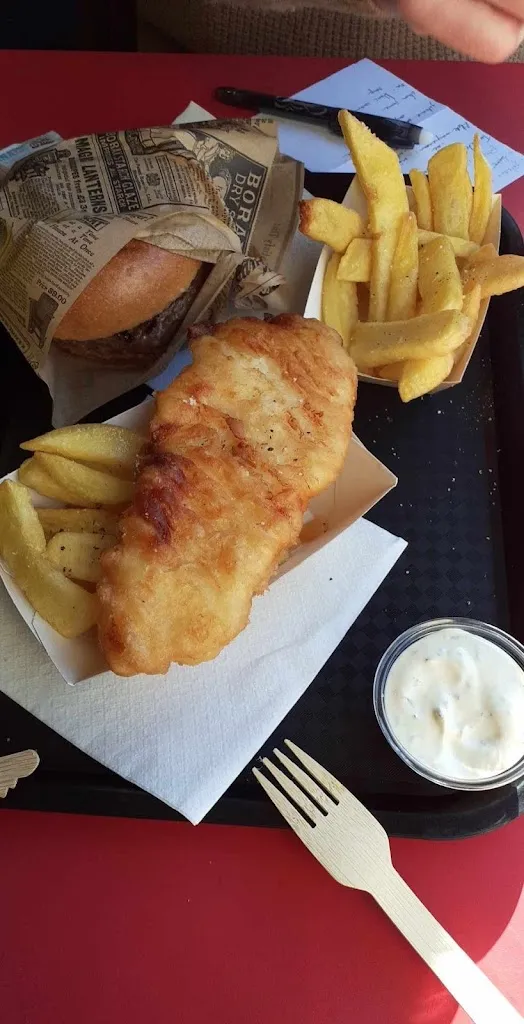 Chez Clément, burger maison, fish and chips, paninis, salade Guérande🍔🍔🍔🥗🥗🥗🐟🐟🐟🥪🥪🥪_Guérande_slider_image_2