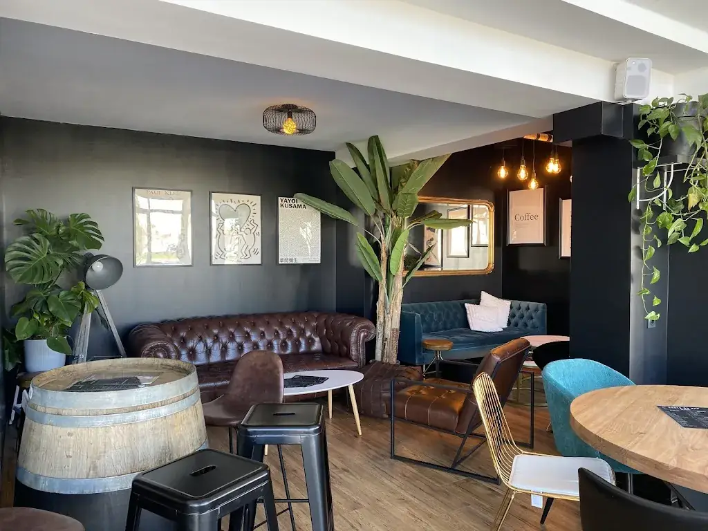 Le Local restaurant in Jard-sur-Mer