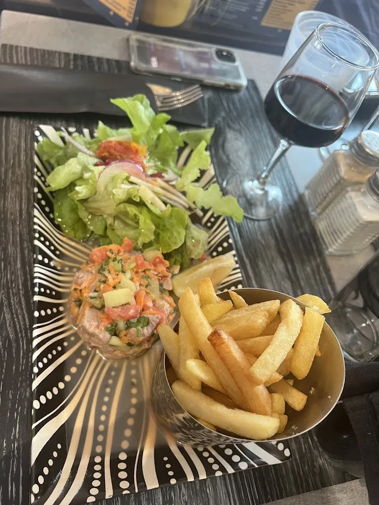 Jo Andrews_BELLA VISTA_Jard-sur-Mer_review