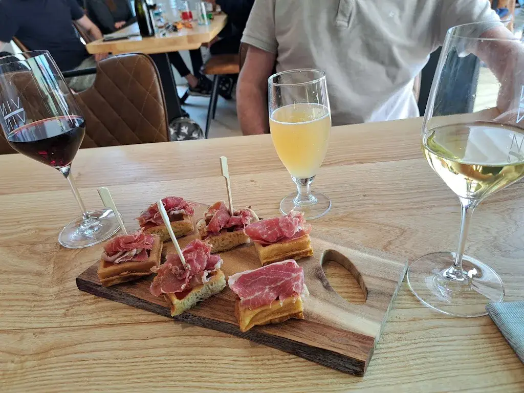 Menu_Leona restaurant_Jard-sur-Mer_image_9