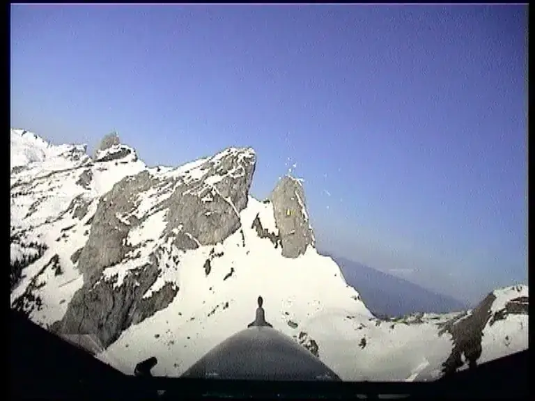 Erik Hadley_Les Jumelles_Vouvry_review