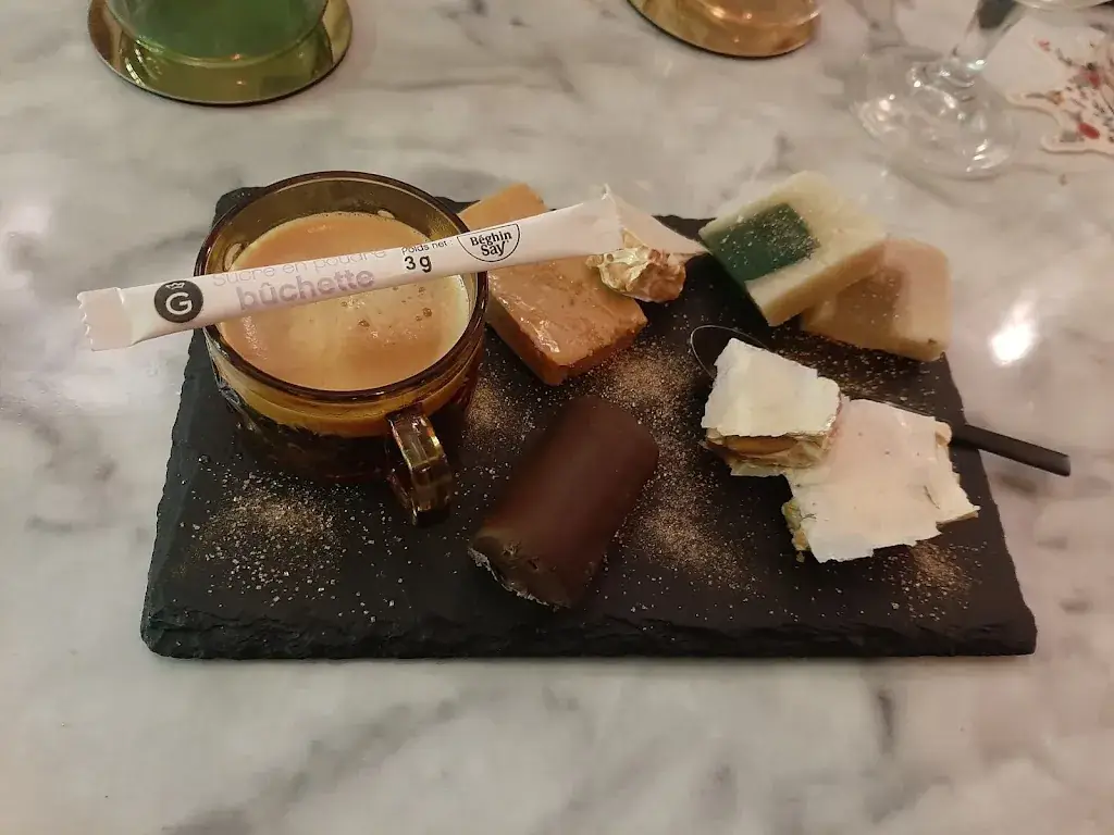 C V_La Casa des Jumelles_Aix-en-Provence_review