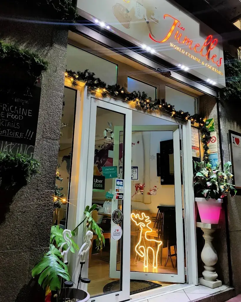 CHEZ LES JUMELLES Restaurant in Cannes