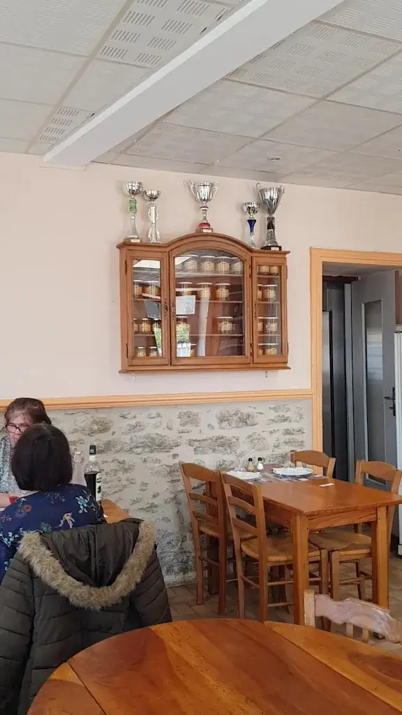 Café Archirel_Montagnieu_slider_image_2