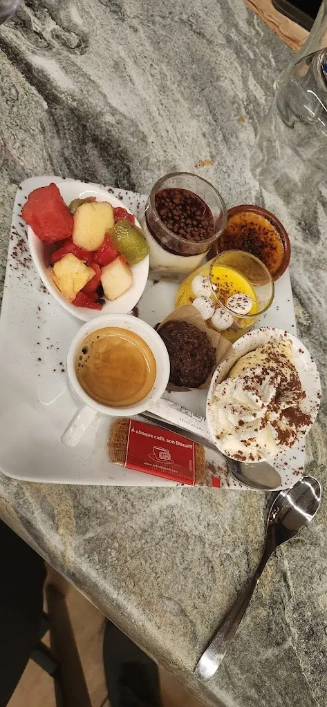 Aurelie Lopez_L'entr'potes_Sablé-sur-Sarthe_review