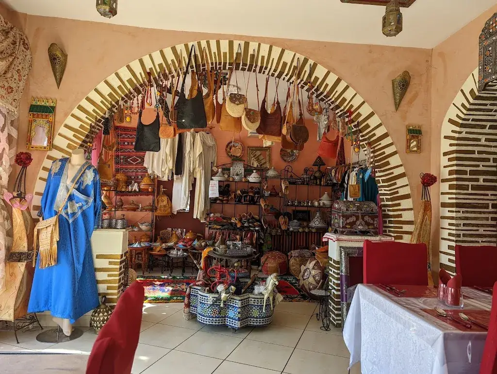 Restaurant Marocain Le Ryad ( Délice Oriental ) ristorante a Sablé-sur-Sarthe