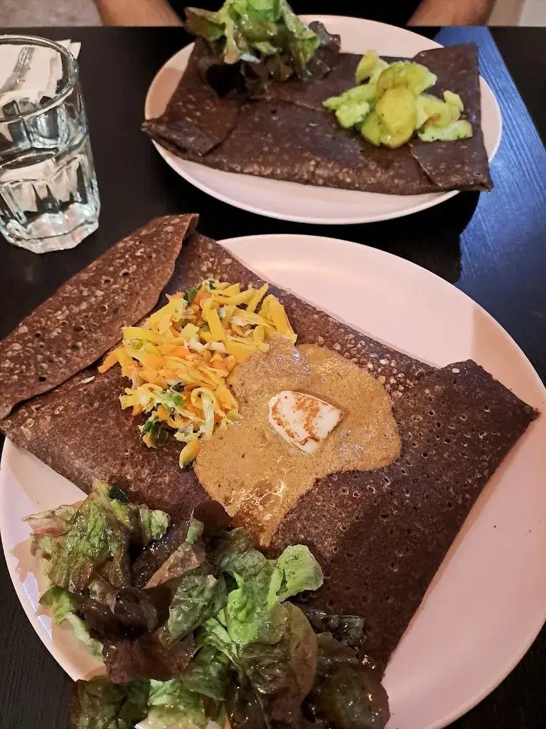 Nuria Almendro_The 10 wines_Sablé-sur-Sarthe_recensione