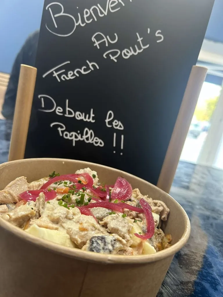 French Pout's_Sablé-sur-Sarthe_slider_image_2