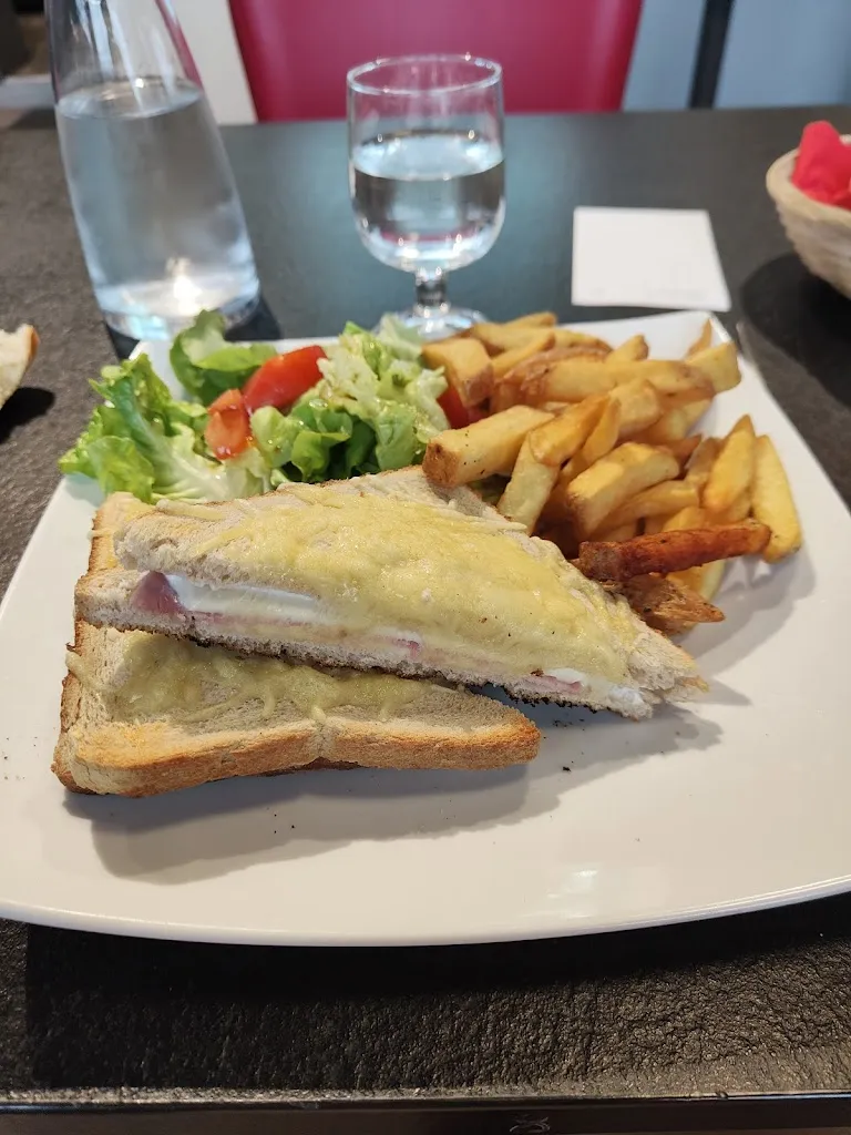 Menu_Le Dauphin Brasserie Restaurant_Sablé-sur-Sarthe_immagine_6