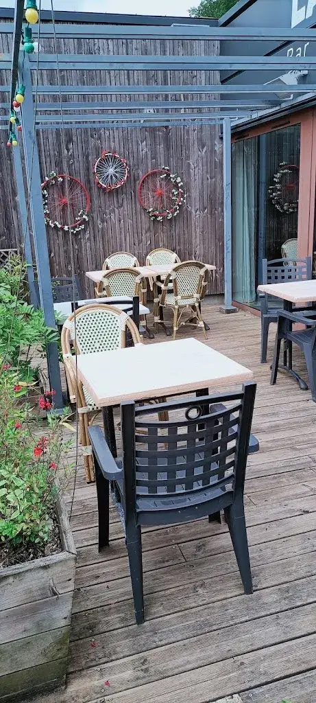 La guinguette restaurant in Avoise