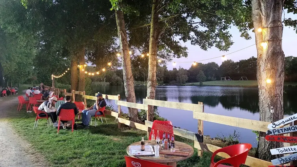 Guinguette de La Bazoge restaurant in Bazoge