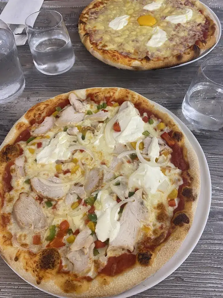 Ophélie Péot_La Tour de Pizz_Bruffière_review