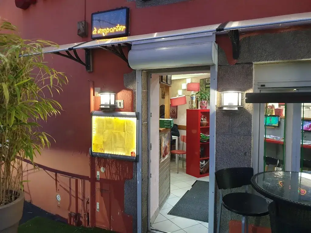 La Tour de Pizz_Bruffière_slider_image_1