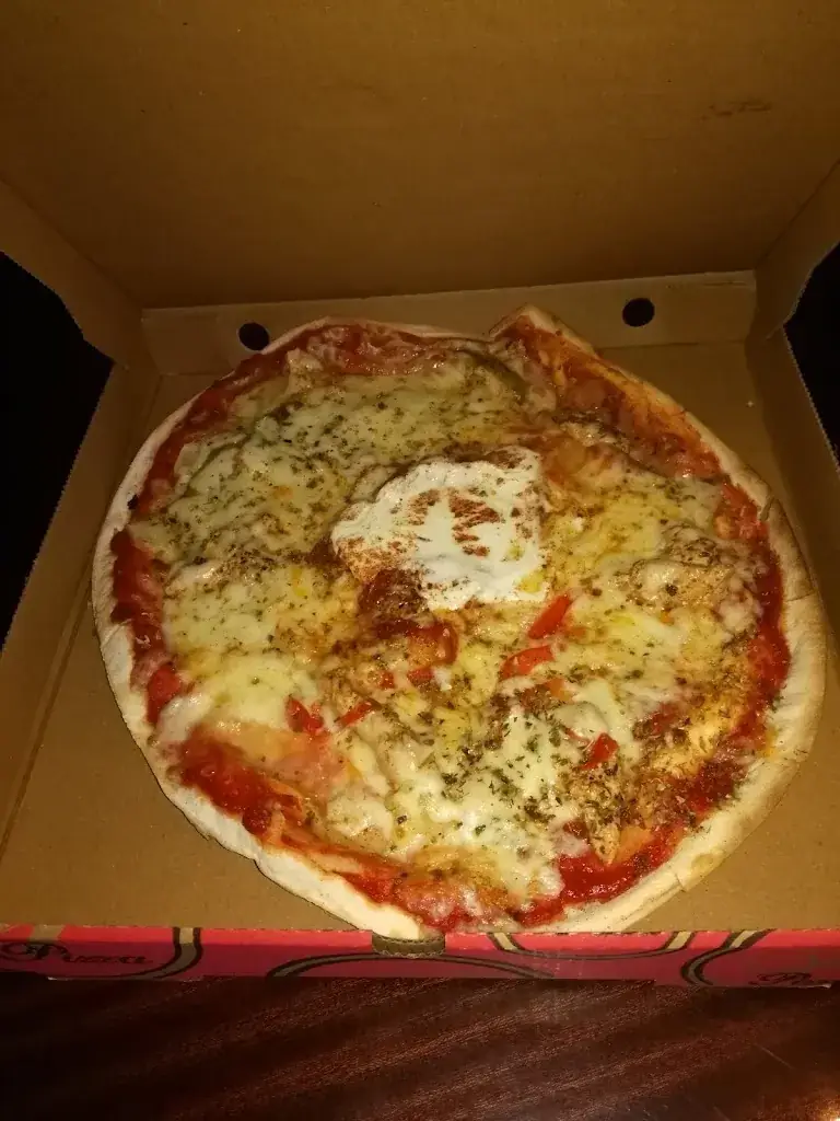 Brenna Louis_Restaurant Au Moulin Rouge_Chaize-le-Vicomte_review