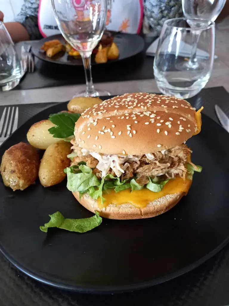 Nathalie Telli_L'Amaryllis restaurant traiteur Nesmy Vendée_Nesmy_review