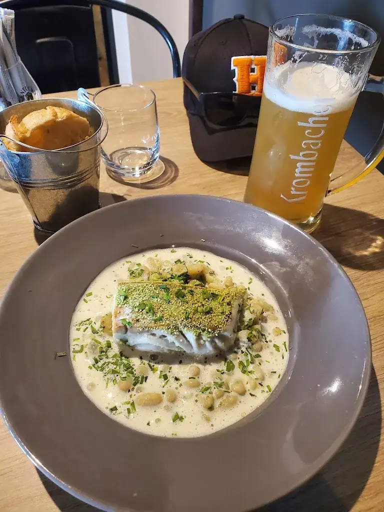 Simon Vaquier_L'Atelier - Cave Bar Restauration_Achards_review