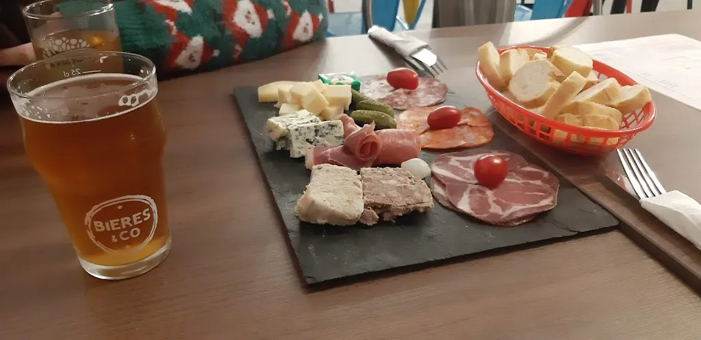 Menü_Bar / Restaurant Sans Pressions_Chapelle-Launay_Bild_2