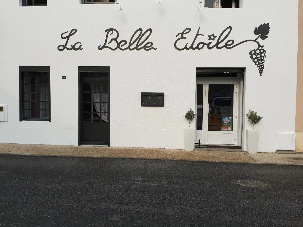 La Belle Étoile_Chapelle-Heulin_slider_image_1