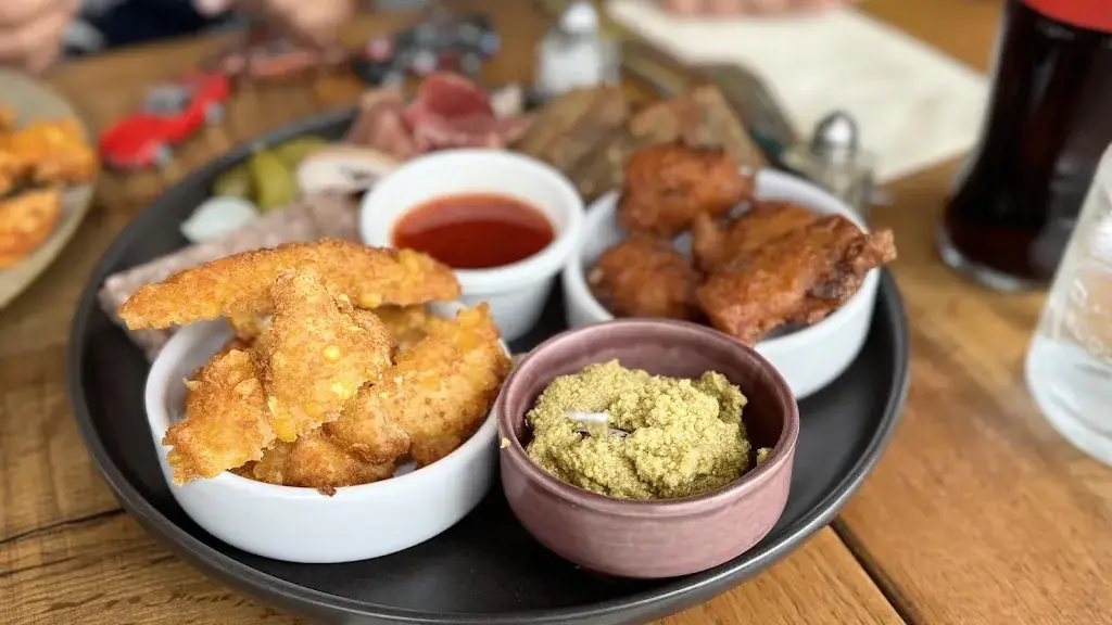 Cc It_Le 16 Art - La Baule_Baule-Escoublac_review