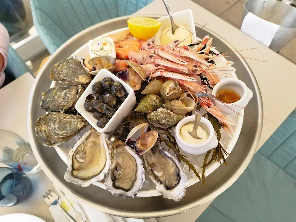 Peter Spittles_Le Café des Ecailles_Baule-Escoublac_review