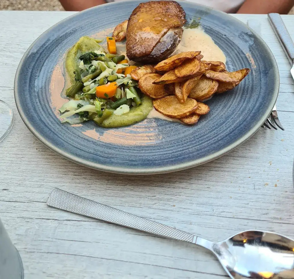 B le restaurant_Chartre-sur-le-Loir_slider_image_2