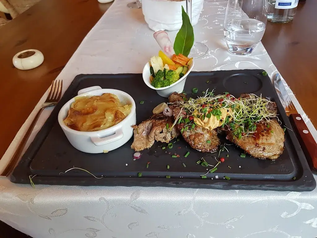 Menu_Restaurant La Chaux d'Abel_Ferrière_image_6