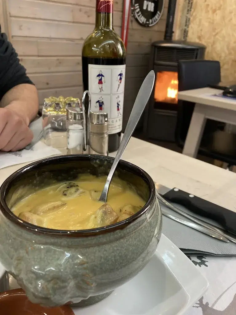 Alexia Mandaroux_L'épicerie de la Ferrière_Haut-Bréda_review