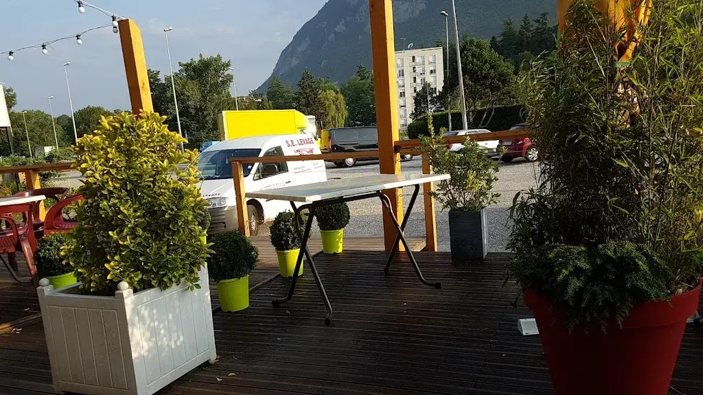 Le Chateau de savoie restaurant in Montmélian