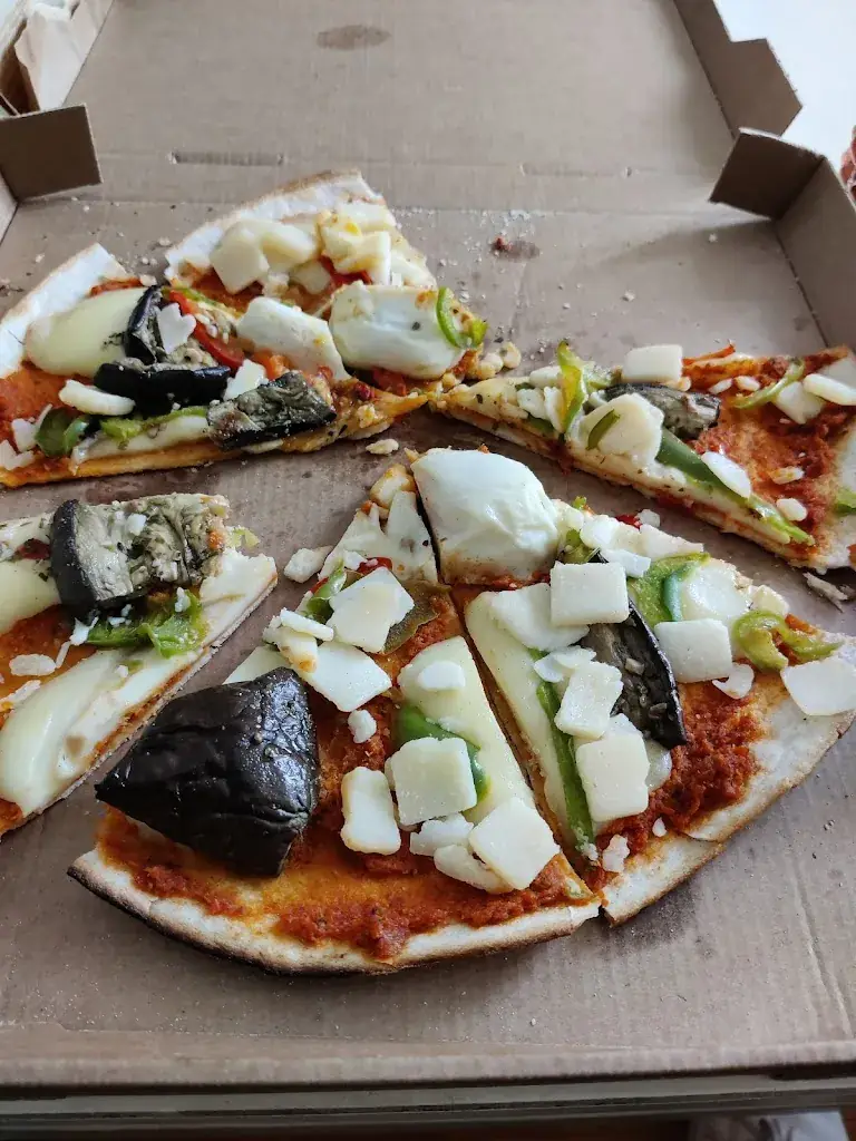 Gui Beau_Pizzapero_Chapelle-sur-Erdre_review