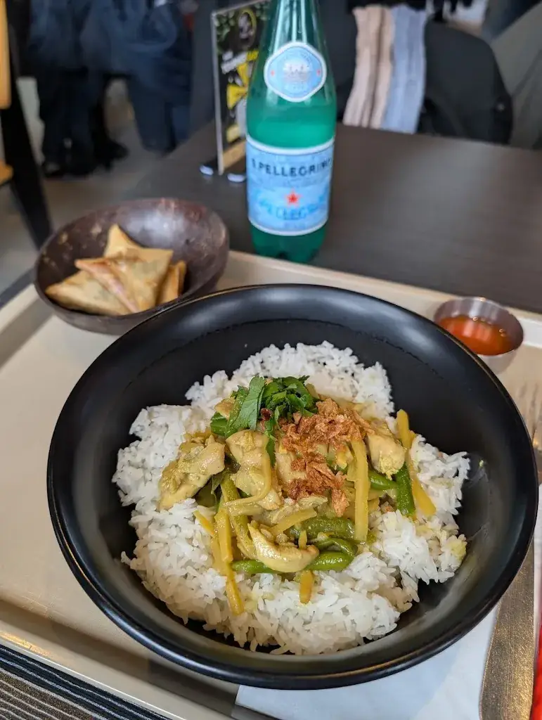 Ben C._Mi Noodles_Chapelle-sur-Erdre_review