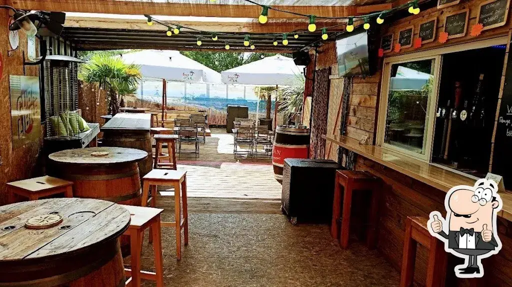 Fabienne Gesbert_Le Newton_Chapelle-sur-Erdre_review