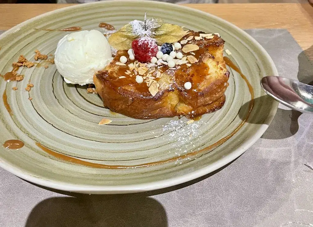 Mount Mercury Tavern_Sèvremont_slider_image_3