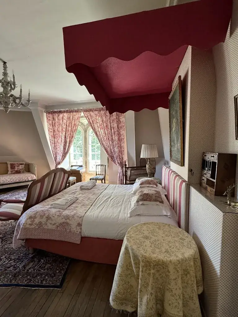 Sara Samani_Château de la Flocellière_Sèvremont_review