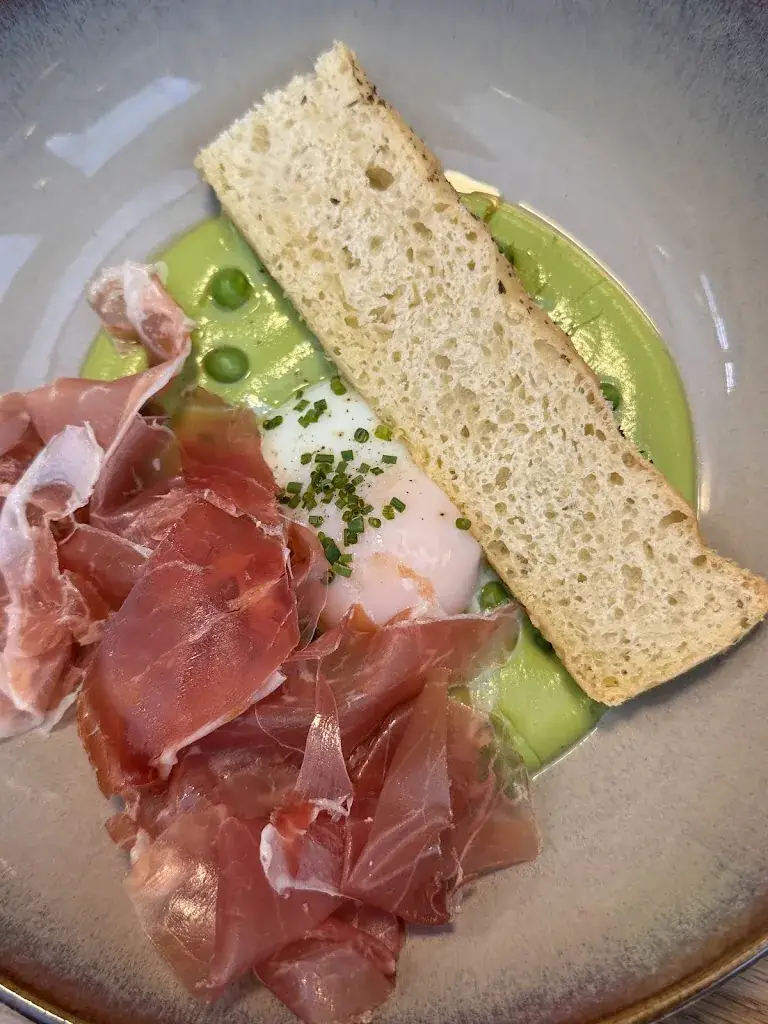 Jennifer Caballero_Rest'O Vin_Ferté-Bernard_review