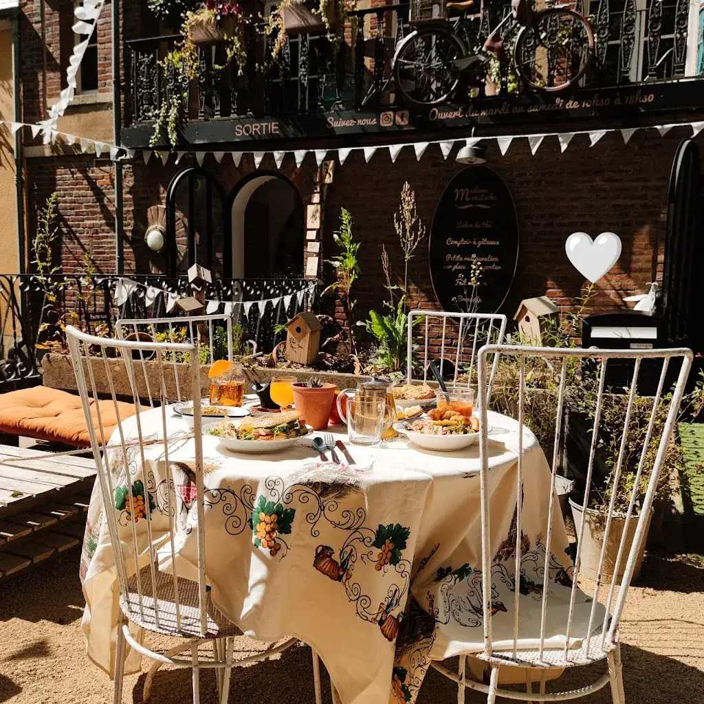 Madame Moustache restaurant in Ferté-Bernard