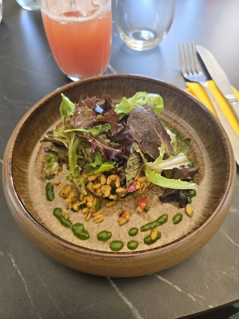 heloise laffuteur_Restaurant Secret Défense_Gaubretière_reseña