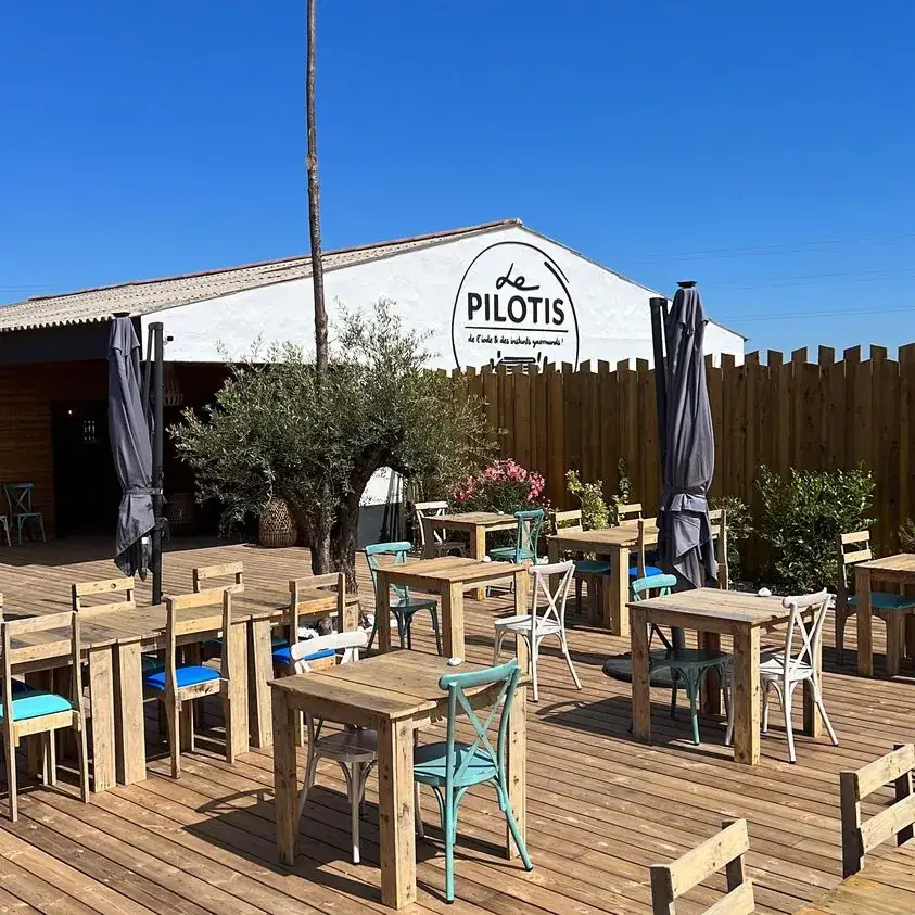 Le Pilotis Restaurant in Guérinière