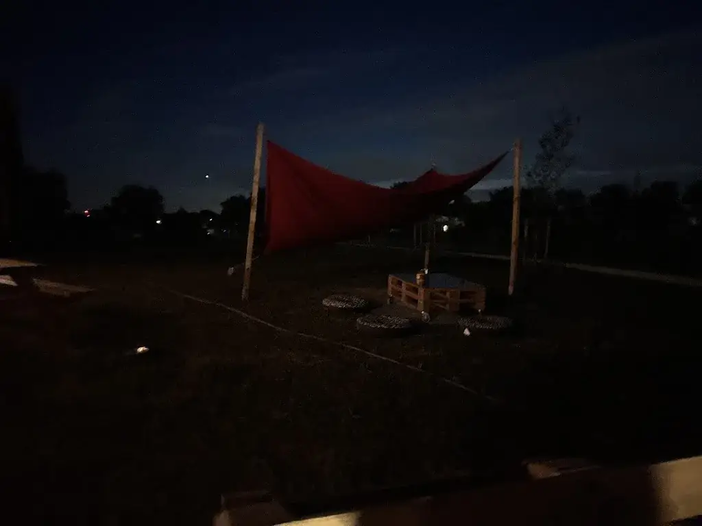 Andreu Torrebadella_Chez Marie-Rose Guinguette_Limouzinière_review