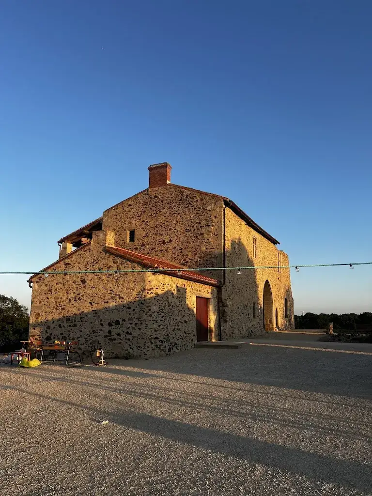 Laura Lucaccio_Chez Marie-Rose Guinguette_Limouzinière_review