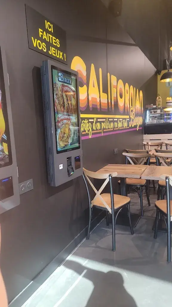 Megane ridoux_Californian Burger & coffee Andrezieux_Andrézieux-Bouthéon_review