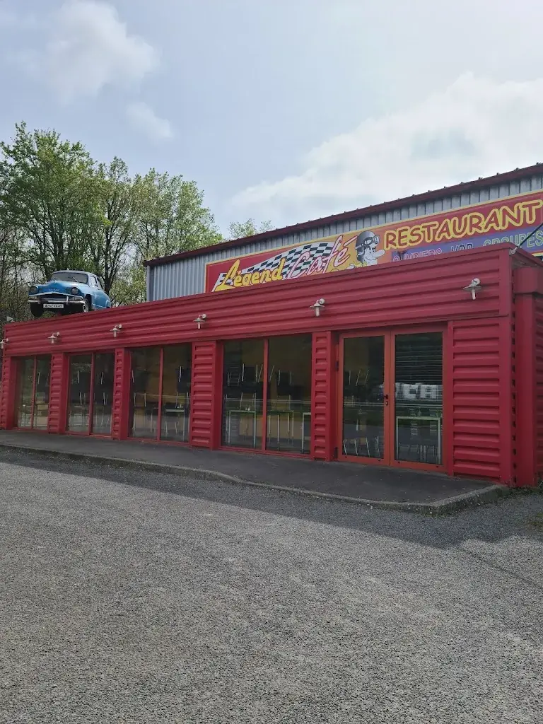 Legend Café 49 Restaurant in Séguinière