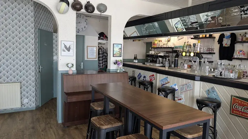 Bob Jones_La Guinguette de la Plaine_Plaine-sur-Mer_review