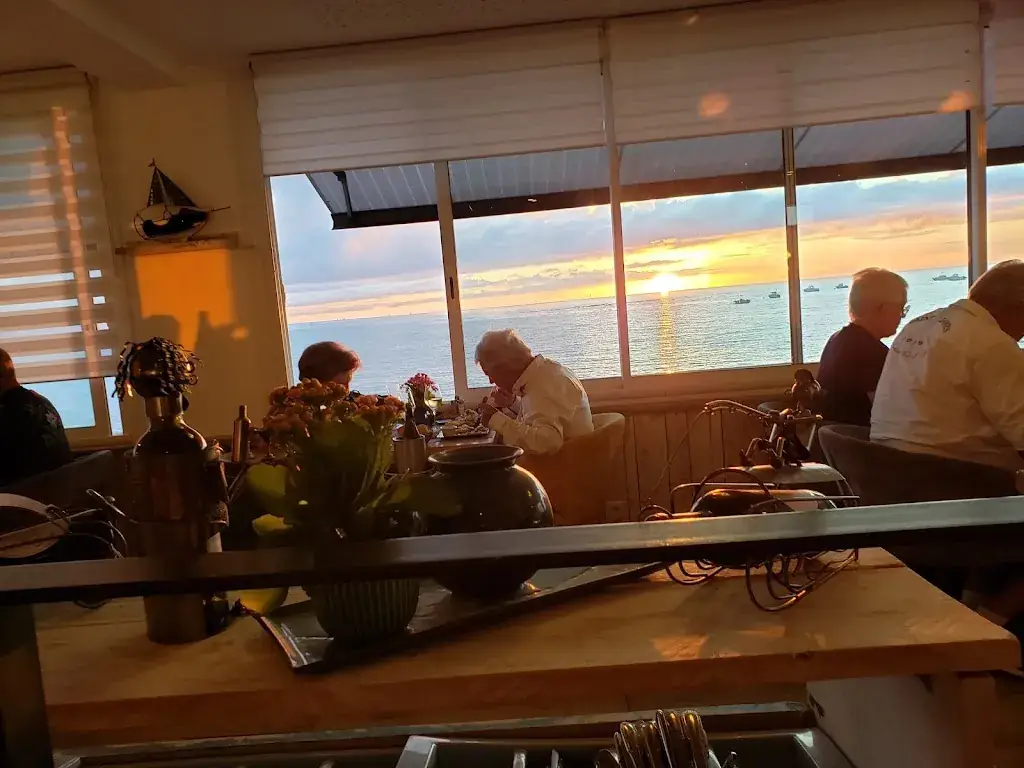 Philip Howard_Panoramique de la Prée_Plaine-sur-Mer_recensione